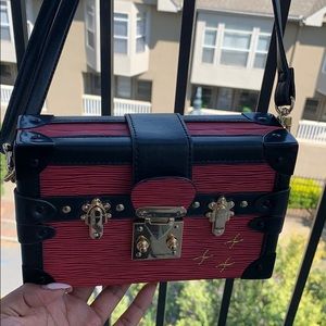 Red Purse black straps never worn